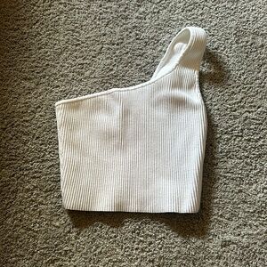 Aritzia Babaton one shoulder cropped sweater!